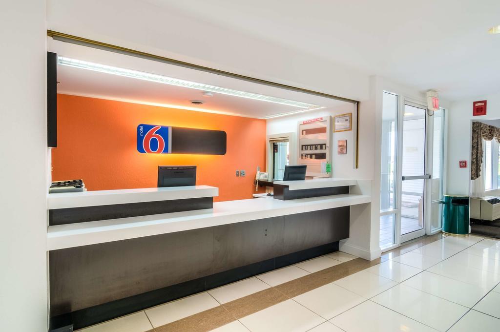 Motel 6 诺尔玛 外观 照片
